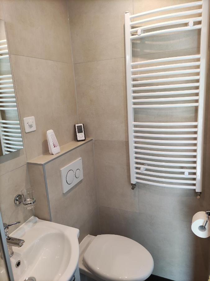 Beau Studio Avec Terrasse Et Vue Exclusivement Pour Non Fumeurs 벨몬트쉬르로잔 외부 사진