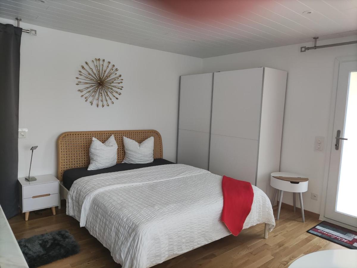 Beau Studio Avec Terrasse Et Vue Exclusivement Pour Non Fumeurs 벨몬트쉬르로잔 외부 사진